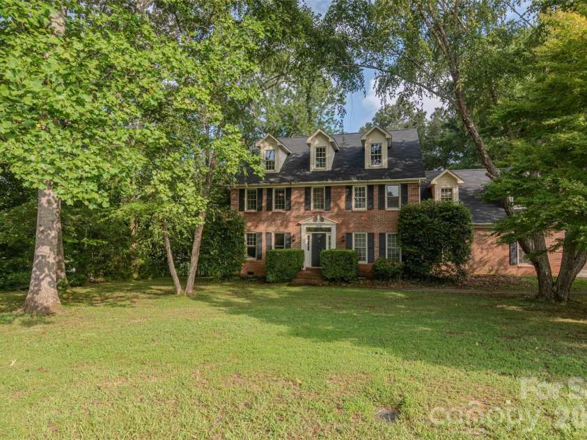 102 Ridgeview Drive, Rutherfordton, NC 28139.  MLS# CAR4410486, YatesRealty ID 41723. 