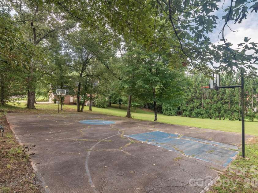 102 Ridgeview Drive, Rutherfordton, NC 28139.  MLS# CAR4410486, YatesRealty ID 41723. 