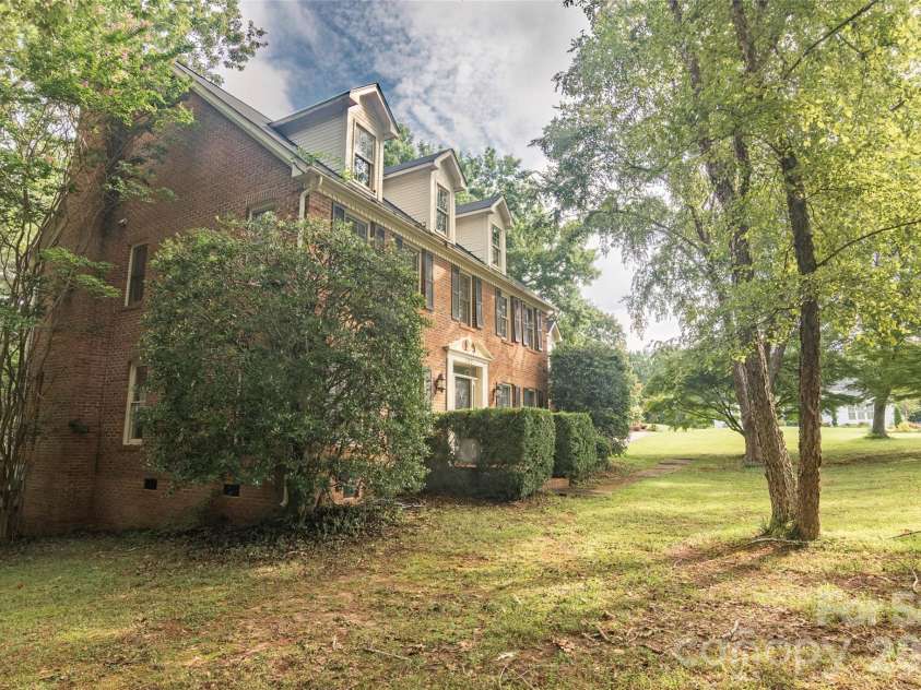 102 Ridgeview Drive, Rutherfordton, NC 28139.  MLS# CAR4410486, YatesRealty ID 41723. 