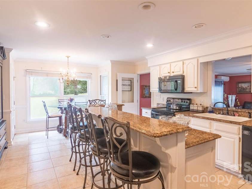 102 Ridgeview Drive, Rutherfordton, NC 28139.  MLS# CAR4410486, YatesRealty ID 41723. 