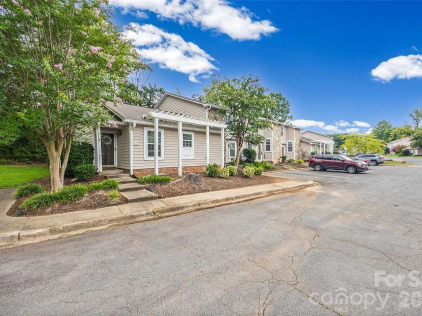 101 Heritage Parkway, Fort Mill, SC 29715.  MLS# CAR4411769, YatesRealty ID 41724. 