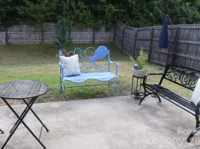 6116 Hailstone Road, Charlotte, NC 28215.  MLS# CAR4408502, YatesRealty ID 41726. Patio