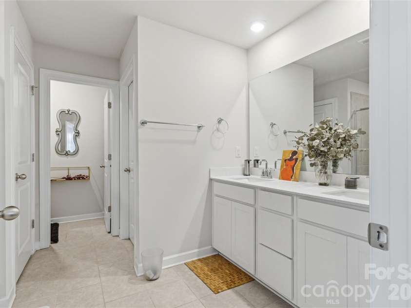 6116 Hailstone Road, Charlotte, NC 28215.  MLS# CAR4408502, YatesRealty ID 41726. Primary Bathroom w double sinks