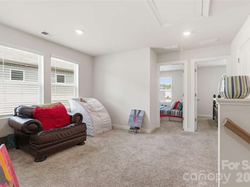 6116 Hailstone Road, Charlotte, NC 28215.  MLS# CAR4408502, YatesRealty ID 41726. Sitting Room