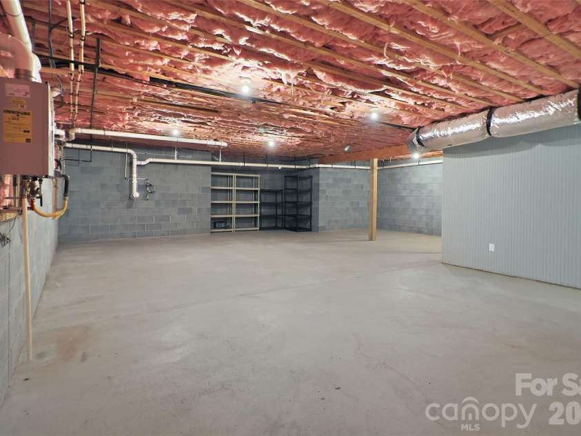 125 Beechmont Drive, Morganton, NC 28655.  MLS# CAR4411904, YatesRealty ID 41728. 