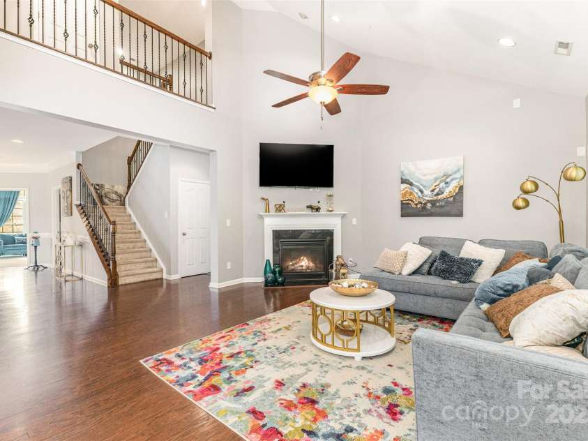 15039 Boudins Lane, Charlotte, NC 28278.  MLS# CAR4322167, YatesRealty ID 4173. 