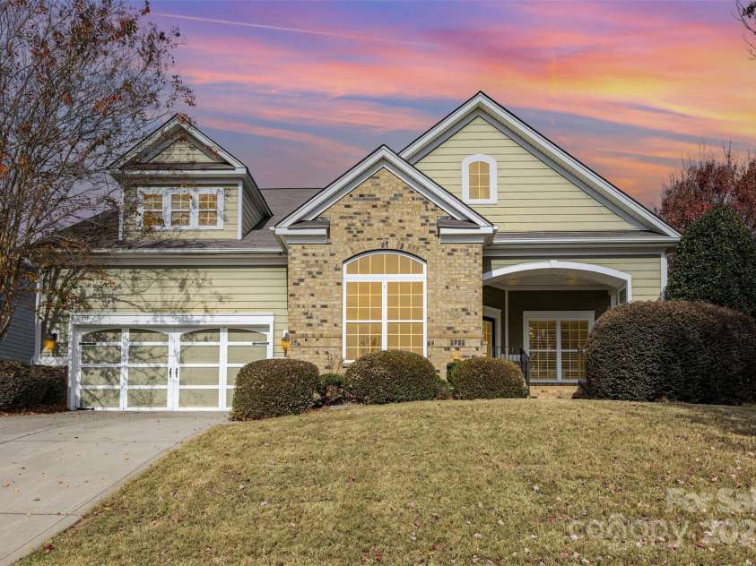 15039 Boudins Lane, Charlotte, NC 28278.  MLS# CAR4322167, YatesRealty ID 4173. 