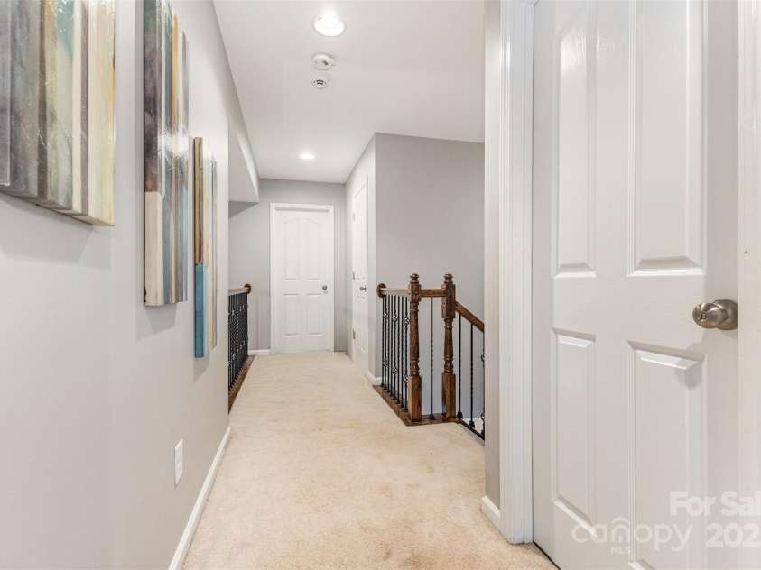 15039 Boudins Lane, Charlotte, NC 28278.  MLS# CAR4322167, YatesRealty ID 4173. 