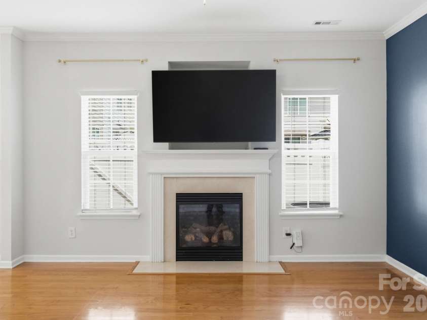 13838 Singleleaf Lane, Charlotte, NC 28278.  MLS# CAR4410883, YatesRealty ID 41730. 