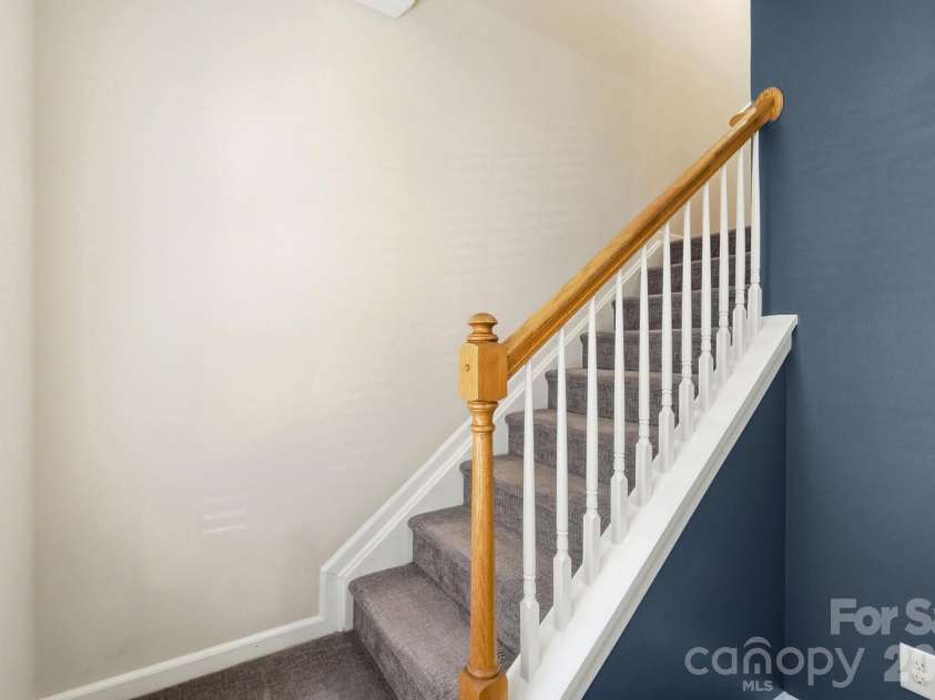 13838 Singleleaf Lane, Charlotte, NC 28278.  MLS# CAR4410883, YatesRealty ID 41730. 