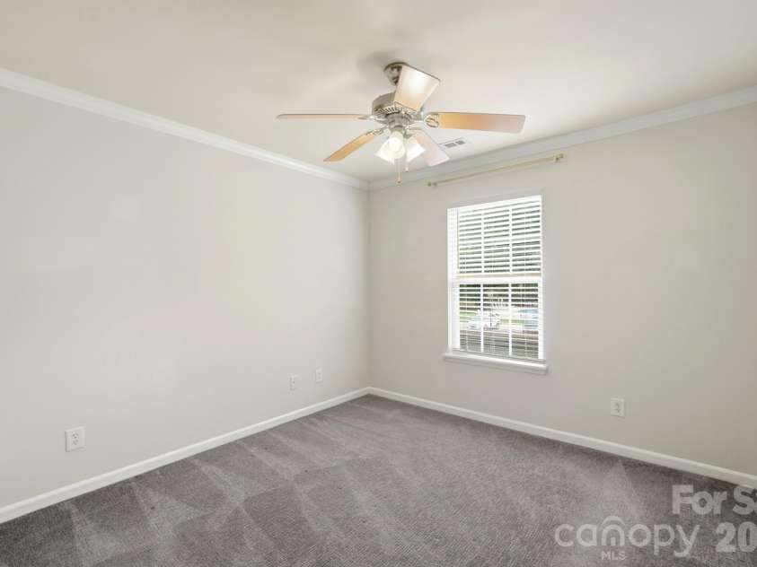 13838 Singleleaf Lane, Charlotte, NC 28278.  MLS# CAR4410883, YatesRealty ID 41730. 