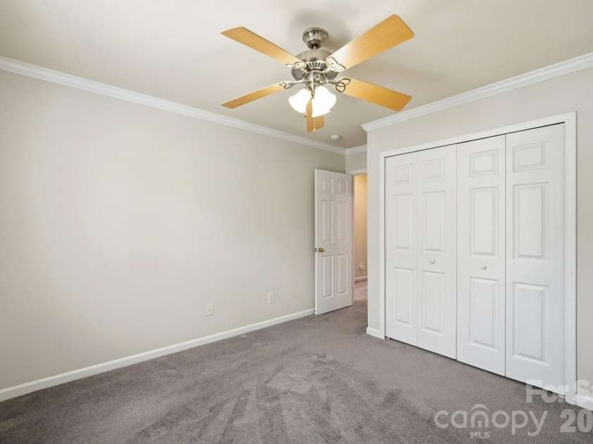 13838 Singleleaf Lane, Charlotte, NC 28278.  MLS# CAR4410883, YatesRealty ID 41730. 