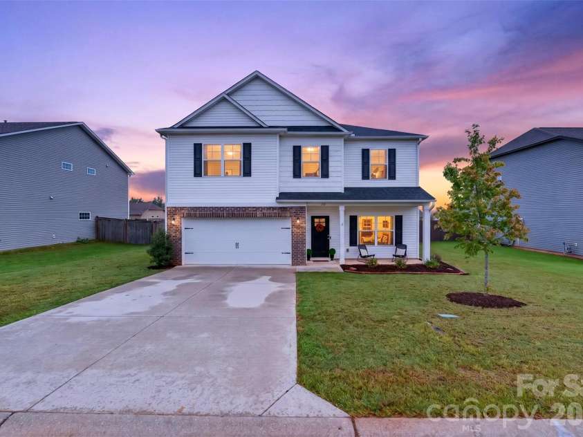 716 Stilmore Drive, Duncan, SC 29334.  MLS# CAR4409087, YatesRealty ID 41732. 