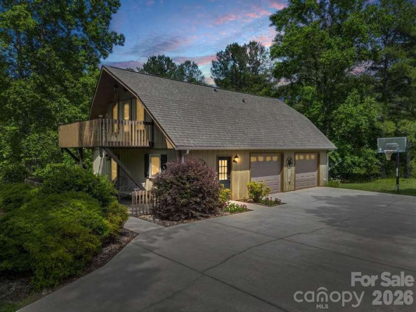 90 Mcentire Road, Tryon, NC 28782.  MLS# CAR4411875, YatesRealty ID 41733. 