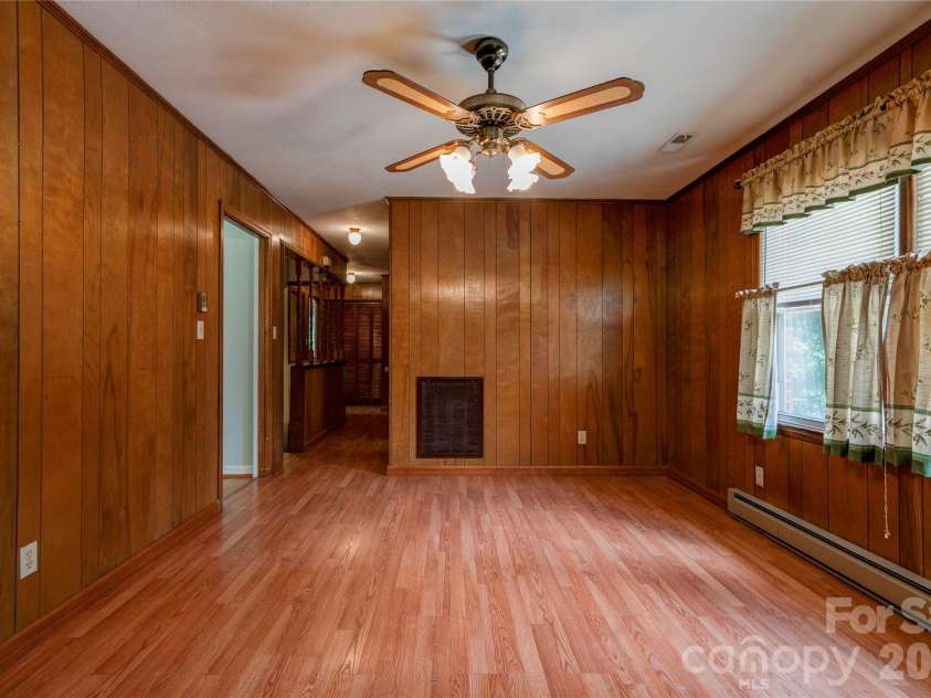 100 Sherwood Drive, Shelby, NC 28150.  MLS# CAR4410619, YatesRealty ID 41734. 