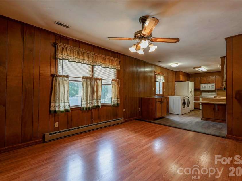 100 Sherwood Drive, Shelby, NC 28150.  MLS# CAR4410619, YatesRealty ID 41734. 
