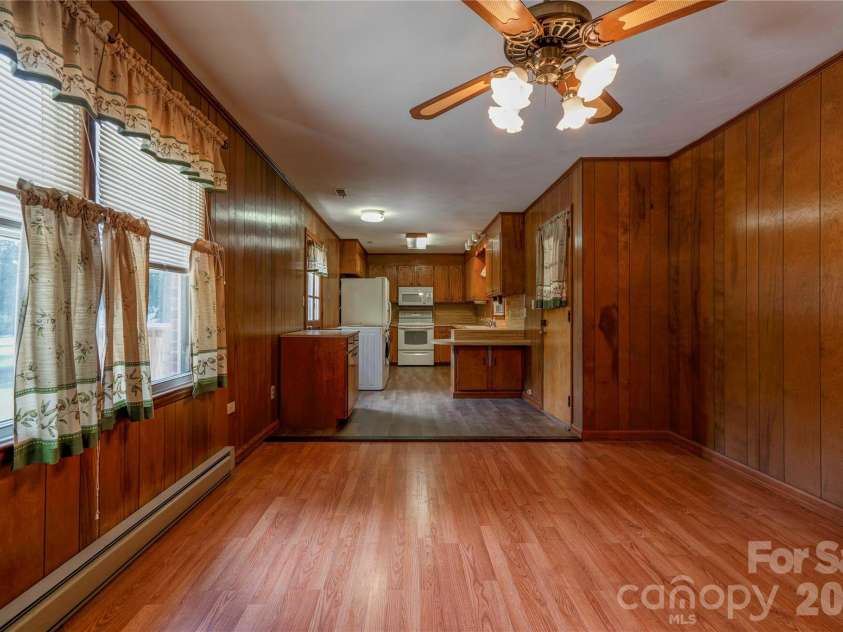 100 Sherwood Drive, Shelby, NC 28150.  MLS# CAR4410619, YatesRealty ID 41734. 