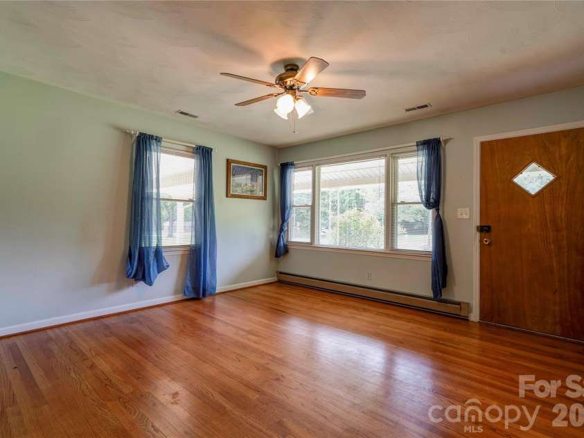 100 Sherwood Drive, Shelby, NC 28150.  MLS# CAR4410619, YatesRealty ID 41734. 