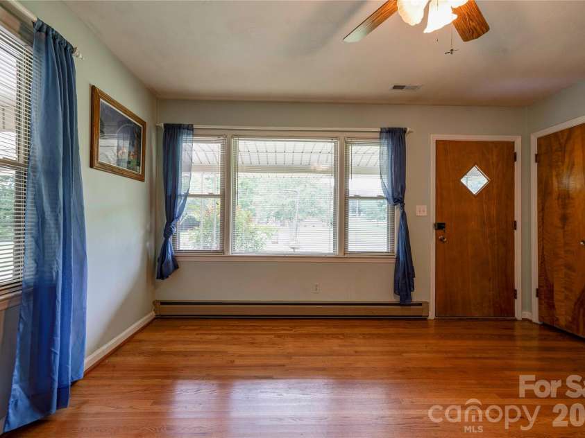 100 Sherwood Drive, Shelby, NC 28150.  MLS# CAR4410619, YatesRealty ID 41734. 