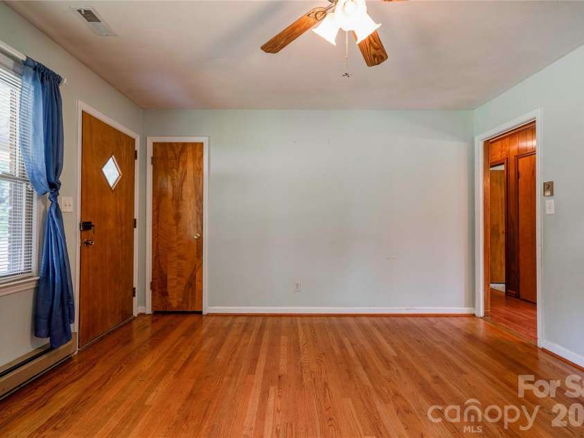 100 Sherwood Drive, Shelby, NC 28150.  MLS# CAR4410619, YatesRealty ID 41734. 
