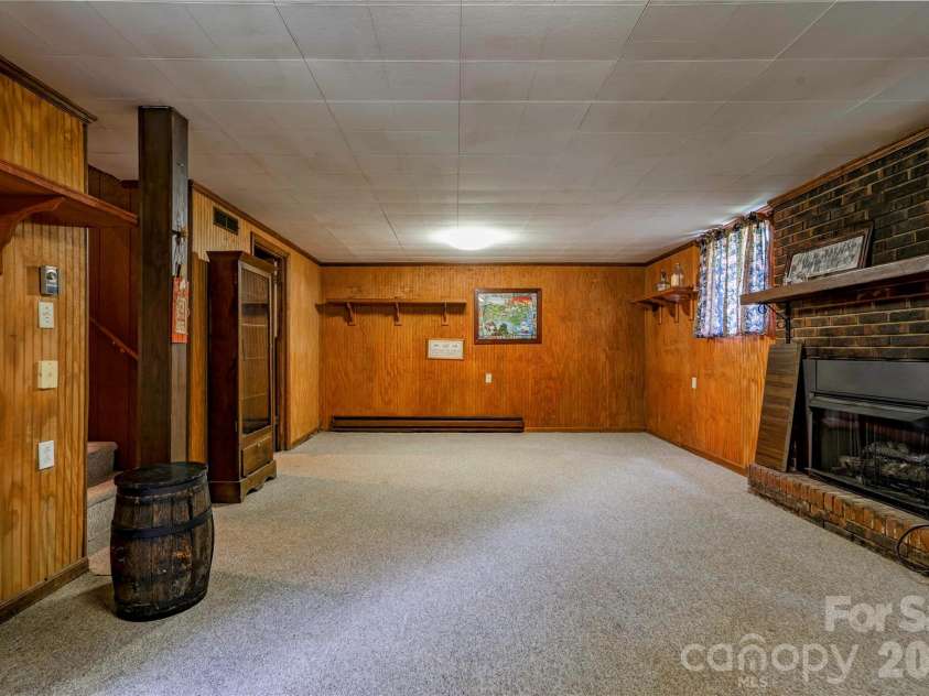 100 Sherwood Drive, Shelby, NC 28150.  MLS# CAR4410619, YatesRealty ID 41734. 