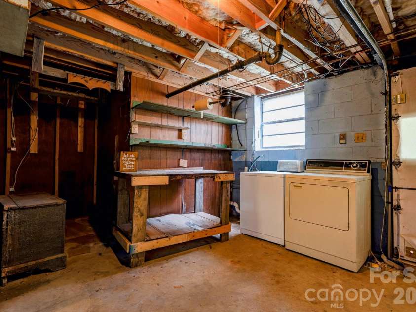 100 Sherwood Drive, Shelby, NC 28150.  MLS# CAR4410619, YatesRealty ID 41734. 