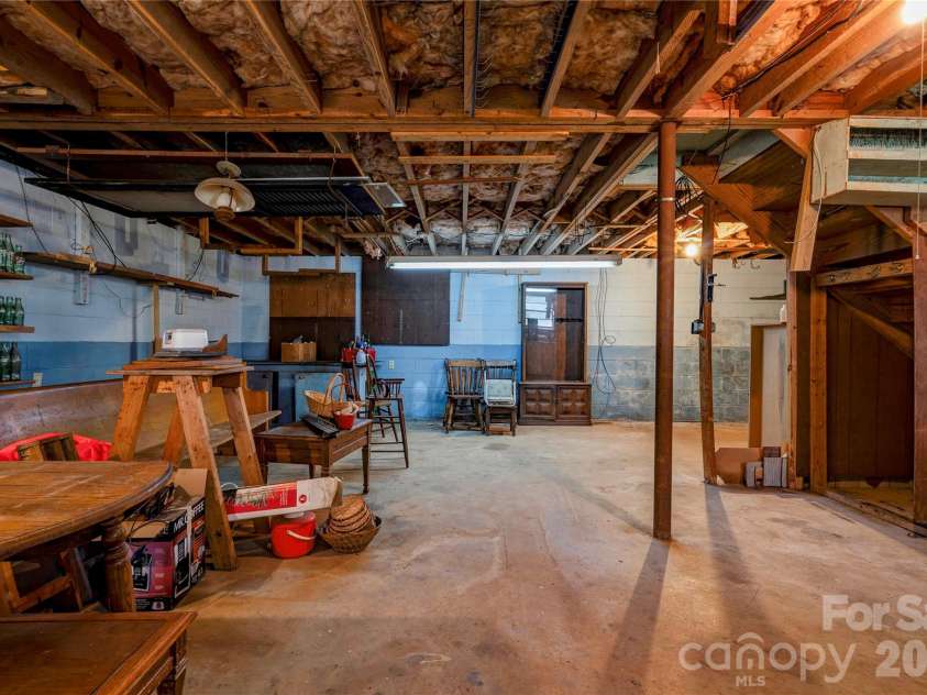 100 Sherwood Drive, Shelby, NC 28150.  MLS# CAR4410619, YatesRealty ID 41734. 