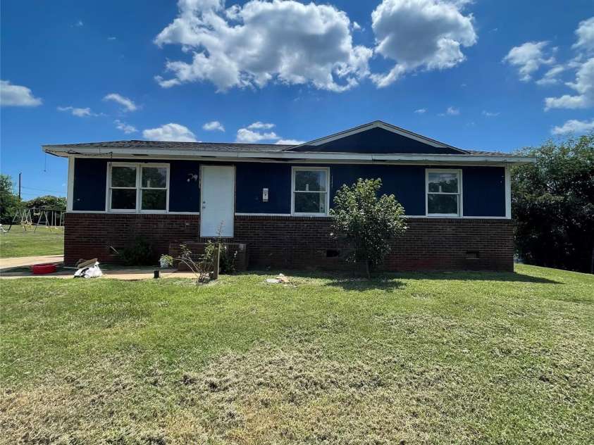 248 WOODSIDE Drive, Forest City, NC 28043.  MLS# CAR4411746, YatesRealty ID 41737. 