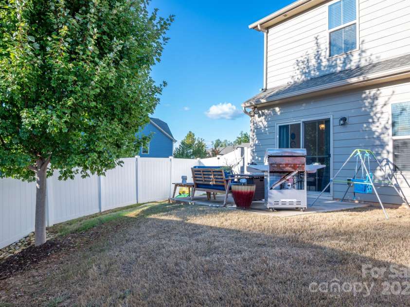 145 Beacon Drive, Mooresville, NC 28117.  MLS# CAR4189165, YatesRealty ID 4174. 