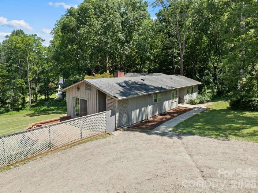 242 Hills Drive, Hendersonville, NC 28791.  MLS# CAR4410562, YatesRealty ID 41745. 