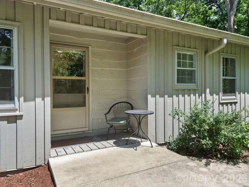 242 Hills Drive, Hendersonville, NC 28791.  MLS# CAR4410562, YatesRealty ID 41745. 