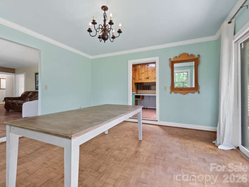 242 Hills Drive, Hendersonville, NC 28791.  MLS# CAR4410562, YatesRealty ID 41745. 