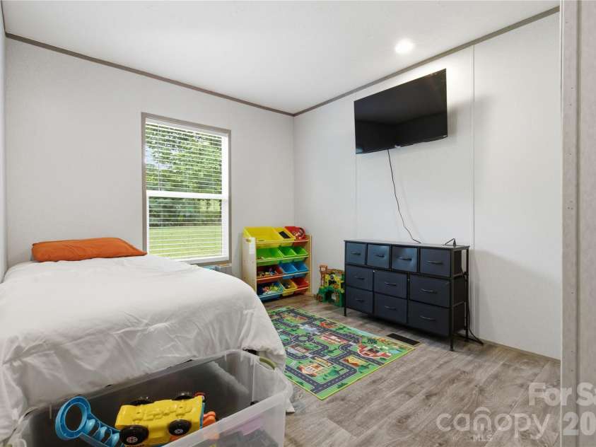 3906 Hollis Road, Ellenboro, NC 28040.  MLS# CAR4411971, YatesRealty ID 41747. 