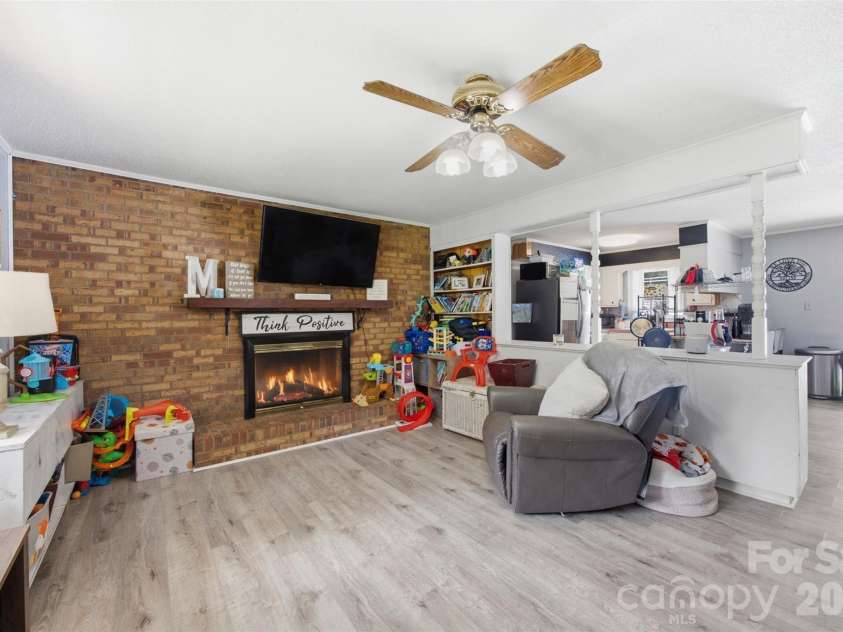 302 Charlotte Street, Alexis, NC 28006.  MLS# CAR4410276, YatesRealty ID 41748. 