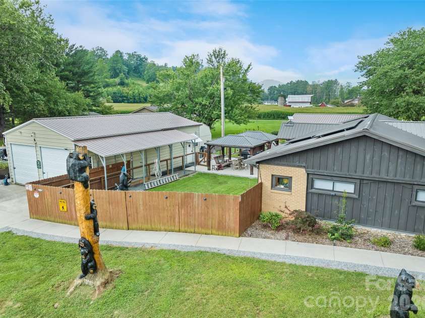 2906 Jonathan Creek Road, Waynesville, NC 28785.  MLS# CAR4411855, YatesRealty ID 41749. 
