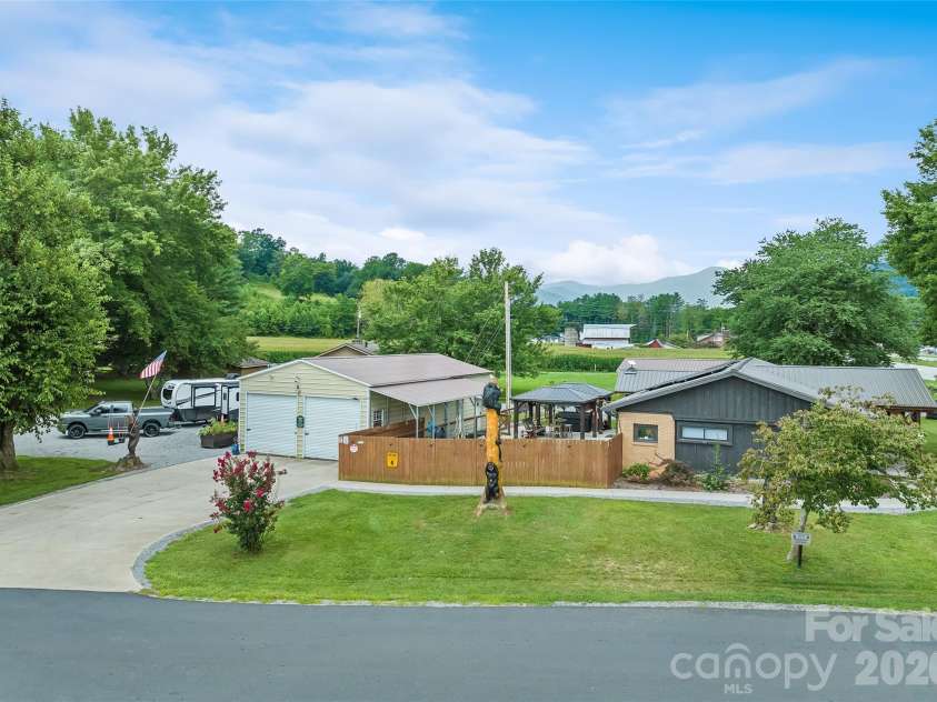 2906 Jonathan Creek Road, Waynesville, NC 28785.  MLS# CAR4411855, YatesRealty ID 41749. 