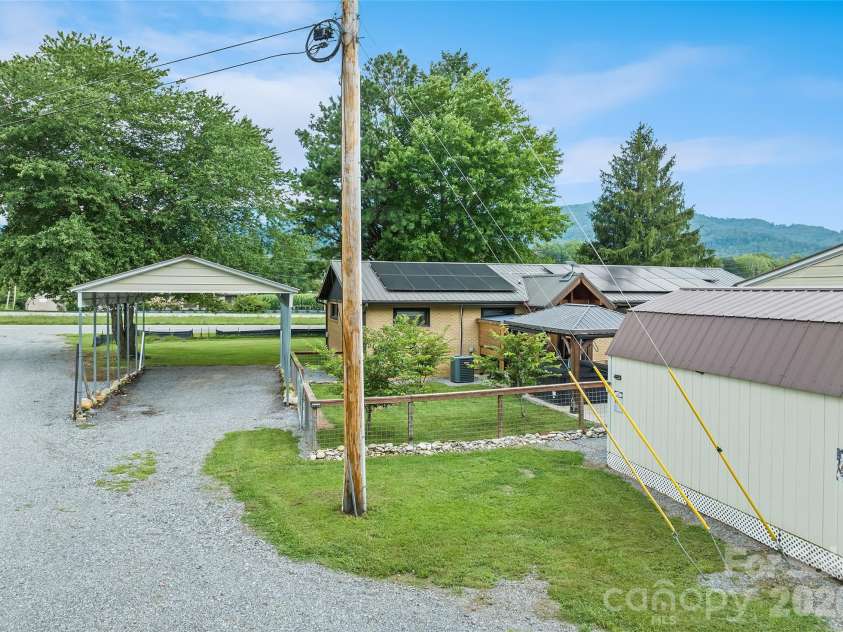 2906 Jonathan Creek Road, Waynesville, NC 28785.  MLS# CAR4411855, YatesRealty ID 41749. 