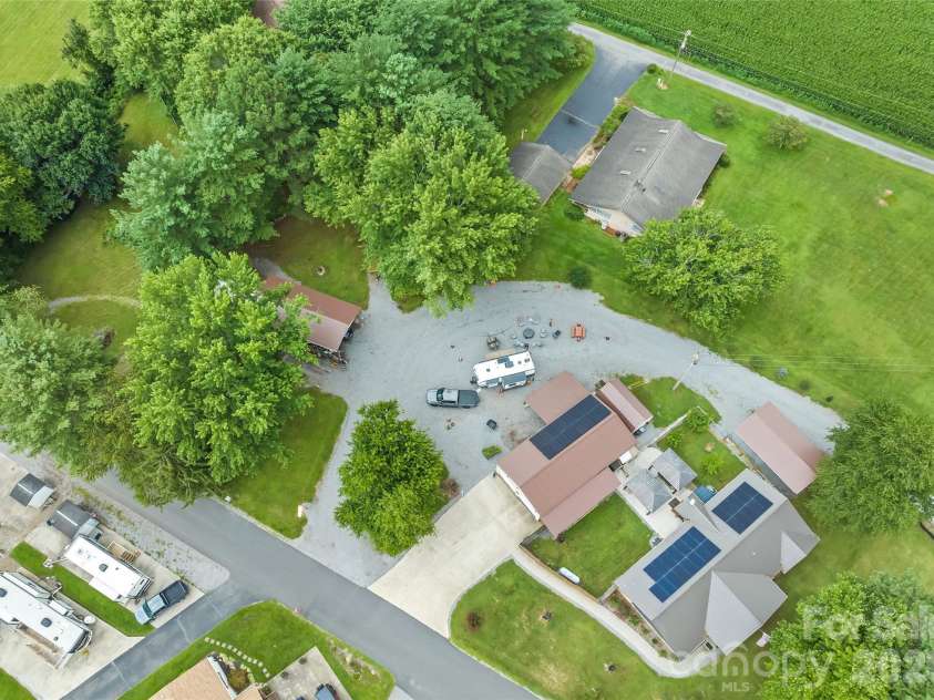 2906 Jonathan Creek Road, Waynesville, NC 28785.  MLS# CAR4411855, YatesRealty ID 41749. 
