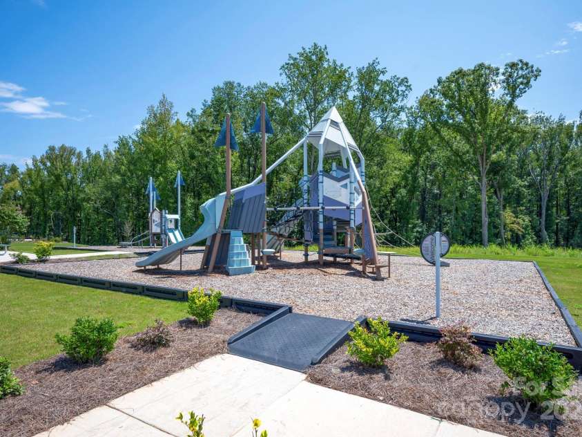 3426 Saddlebred Drive, Gastonia, NC 28052.  MLS# CAR4228679, YatesRealty ID 4175. 