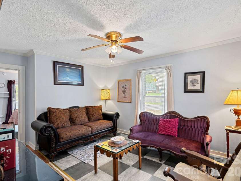 900 Alma Avenue, Kannapolis, NC 28081.  MLS# CAR4337701, YatesRealty ID 4175. 