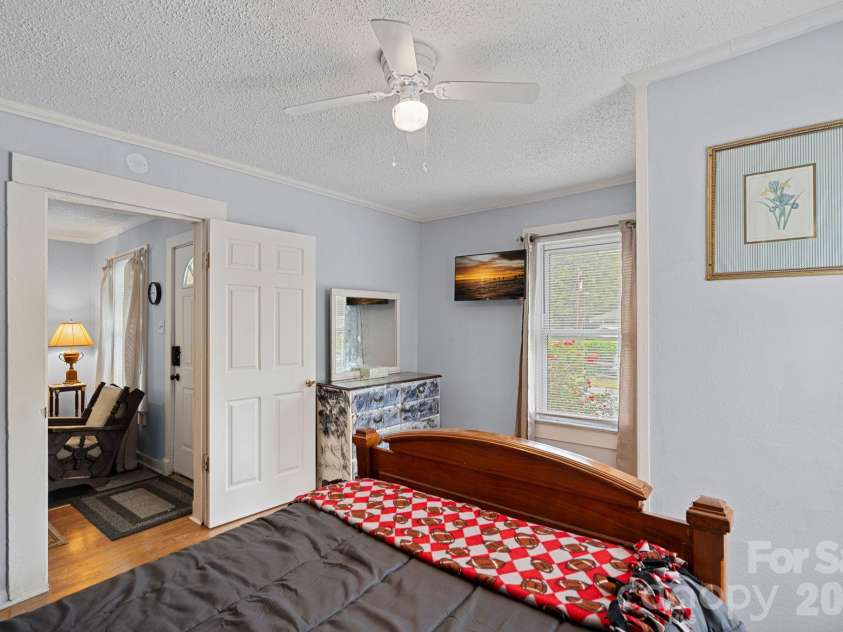 900 Alma Avenue, Kannapolis, NC 28081.  MLS# CAR4337701, YatesRealty ID 4175. 