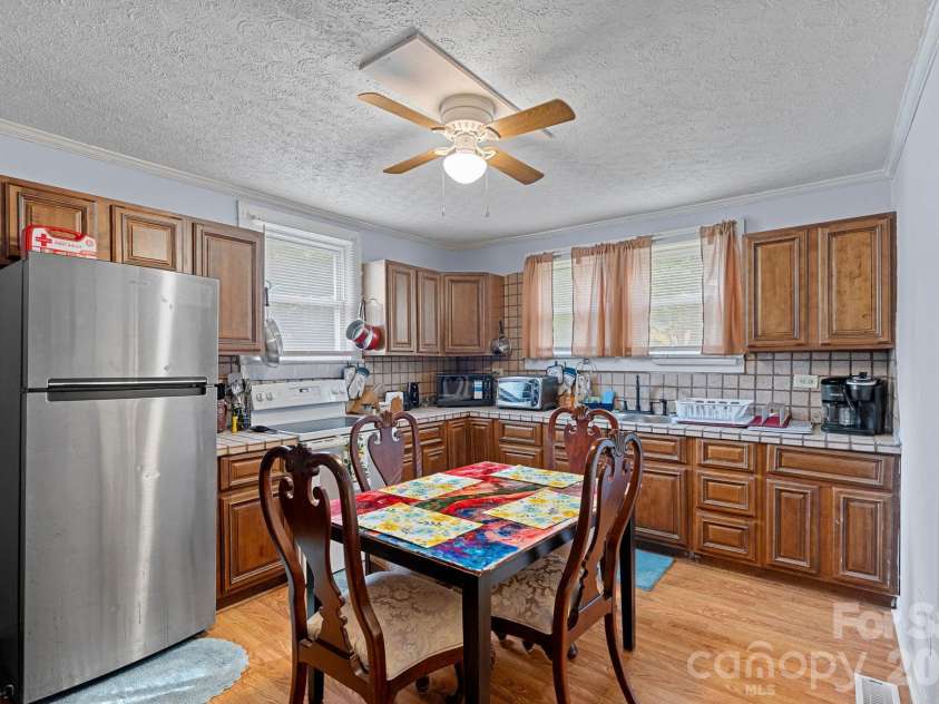 900 Alma Avenue, Kannapolis, NC 28081.  MLS# CAR4337701, YatesRealty ID 4175. 