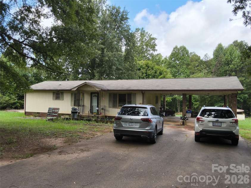 1981 Mollys Backbone Road, Sherrills Ford, NC 28673.  MLS# CAR4411881, YatesRealty ID 41751. 
