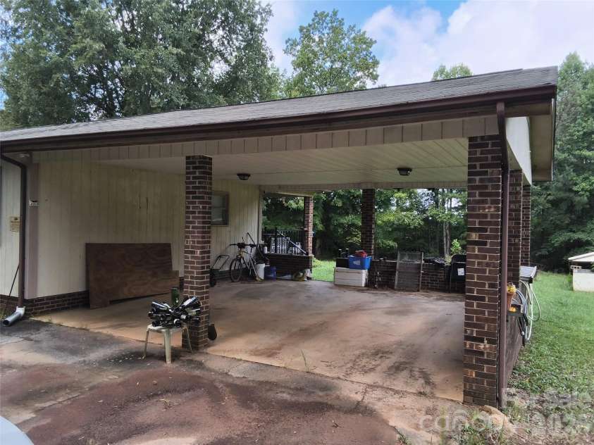 1981 Mollys Backbone Road, Sherrills Ford, NC 28673.  MLS# CAR4411881, YatesRealty ID 41751. 