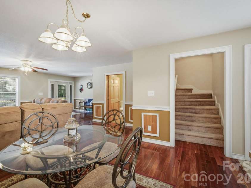 805 Bannon Place, Lenoir, NC 28645.  MLS# CAR4405742, YatesRealty ID 41753. 