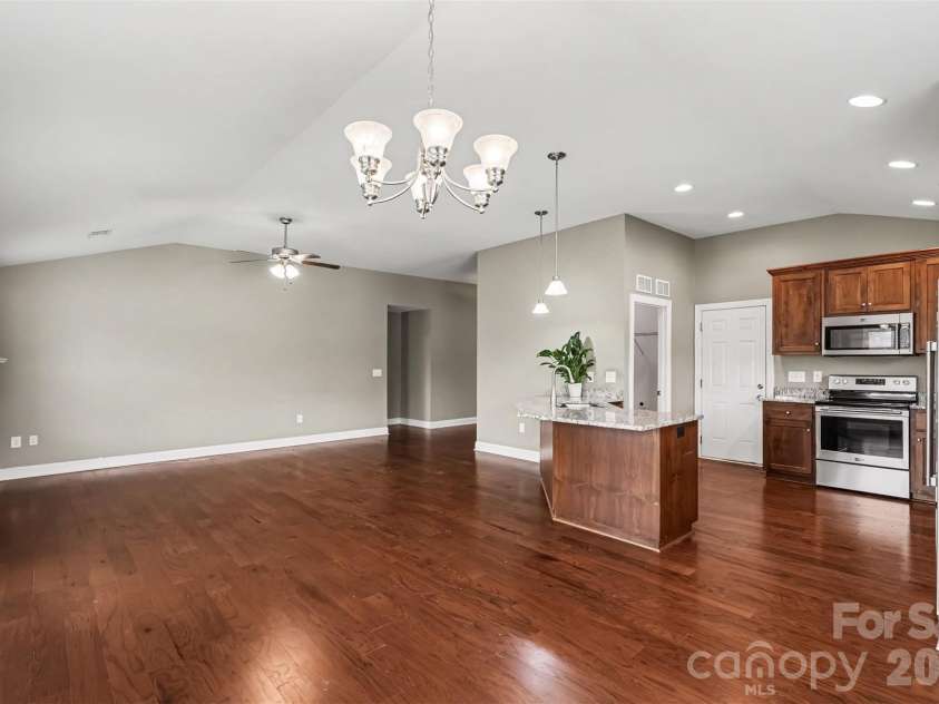 3552 Brickwood Circle, Midland, NC 28107.  MLS# CAR4410933, YatesRealty ID 41754. 