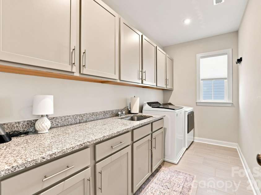 214 Lanyard Lane, Belmont, NC 28012.  MLS# CAR4410669, YatesRealty ID 41756. 