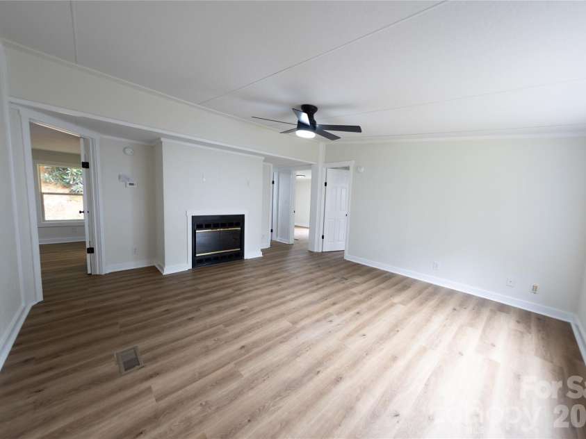 559 Old Quebec Road, Lake Toxaway, NC 28747.  MLS# CAR4411516, YatesRealty ID 41757. 