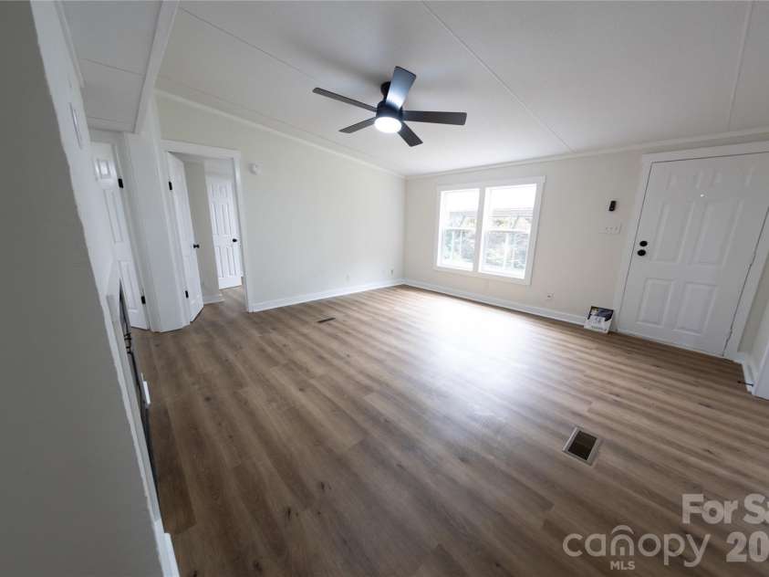 559 Old Quebec Road, Lake Toxaway, NC 28747.  MLS# CAR4411516, YatesRealty ID 41757. 