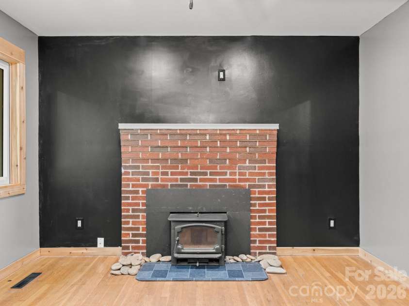 10 Monte Vista Circle, Candler, NC 28715.  MLS# CAR4411703, YatesRealty ID 41758. 